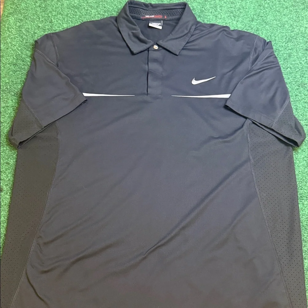 Tiger Woods Collection by Nike Dri-Fit Polo (Black / Size Medium) - Picture 4 of 7